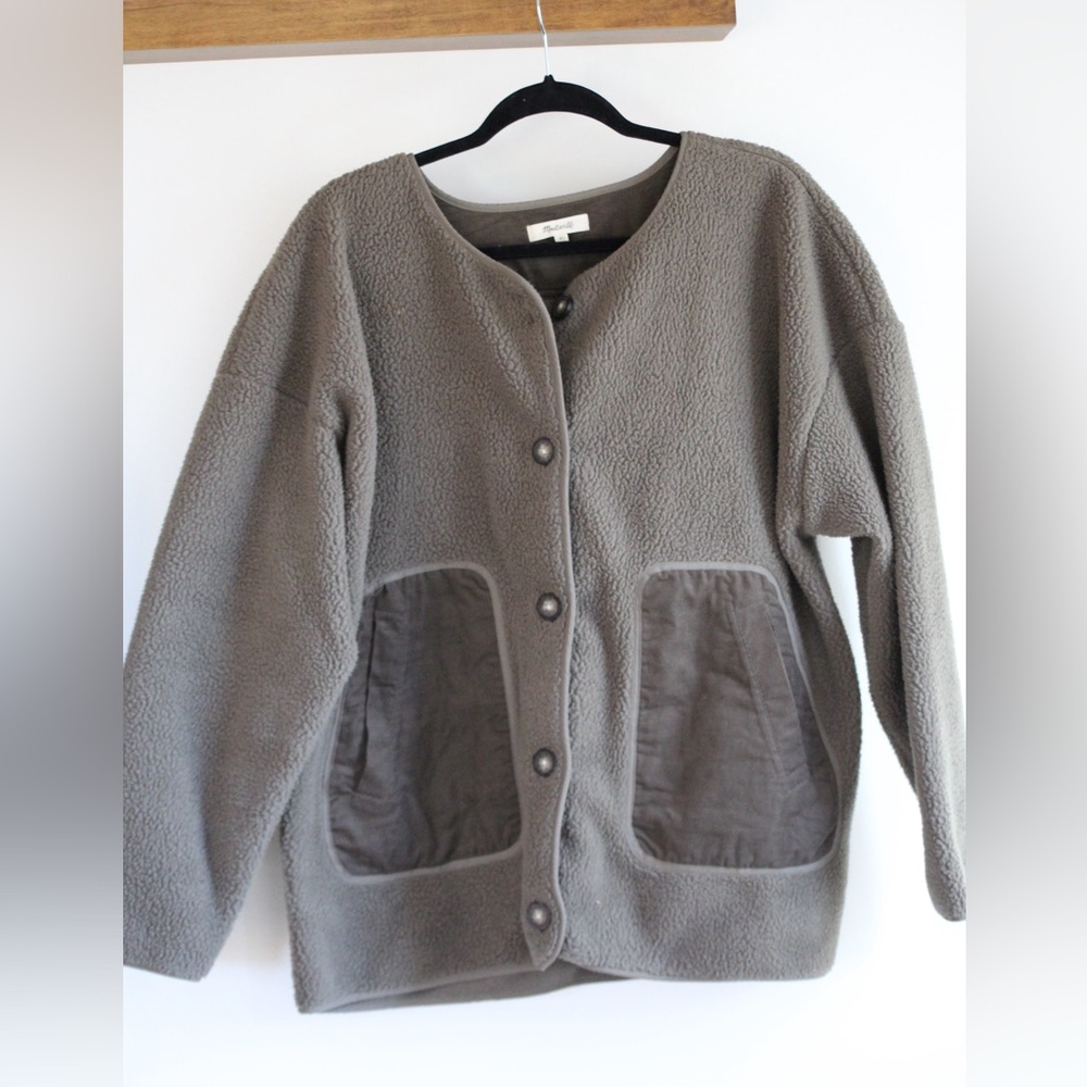 Madewell Cozy Green Button-Up Fleece Jacket with corduroy pockets